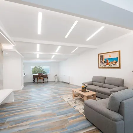 Вилла Enotria - Vittoria Luxury Коккорино