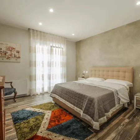 Enotria - Vittoria Luxury Coccorino