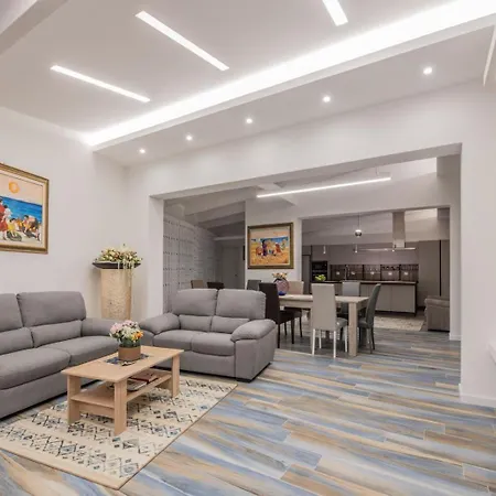 Enotria - Vittoria Luxury Villa Coccorino